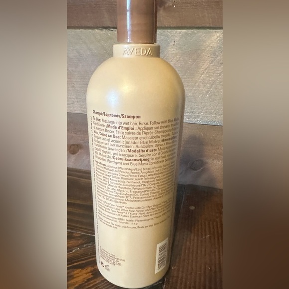 Brand New, Unused AVEDA Blue Malva Shampoo 33.8oz - Picture 3 of 3